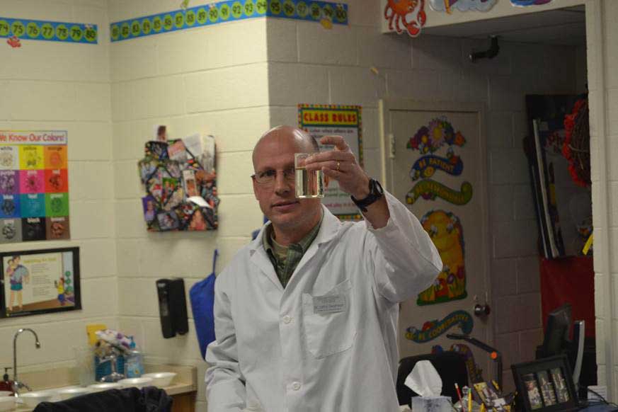 Presbyterian College Chemistry Dr. Gearheart at Clinton Elementary