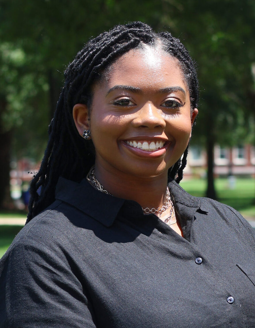 Gabriella Evans Headshot