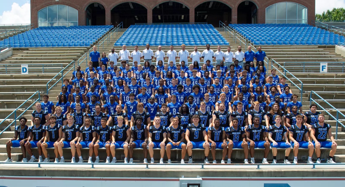 The 2025 Blue Hose Football team.