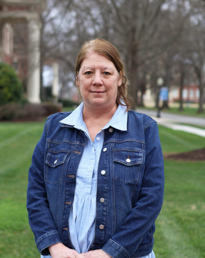 Sharon Smith headshot.