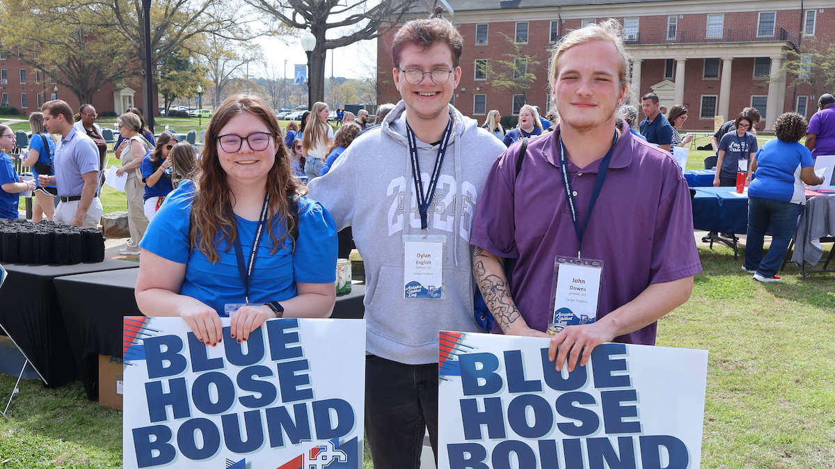Students gather on the East Plaza for lunch during Accepted Student Day at Presbyterian College.